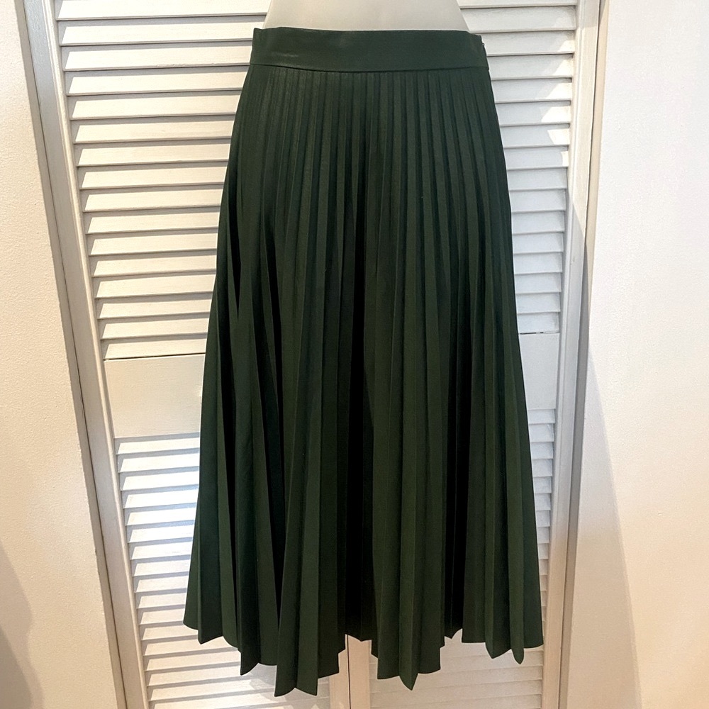 Zara Forest Green Pleated Midi Skirt